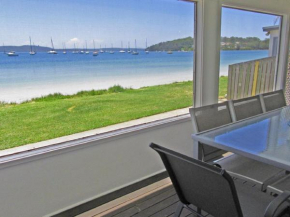Casa Martins Absolute Waterfront House